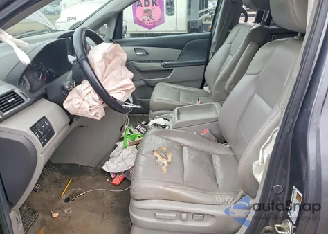 2014 Honda Odyssey Touring z USA, uszkodzony, nr VIN 5FNRL5H91EB032866